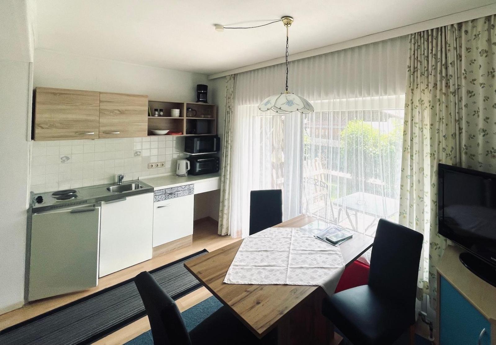 Ferienhaus Schiemel Altmuenster Bagian luar foto