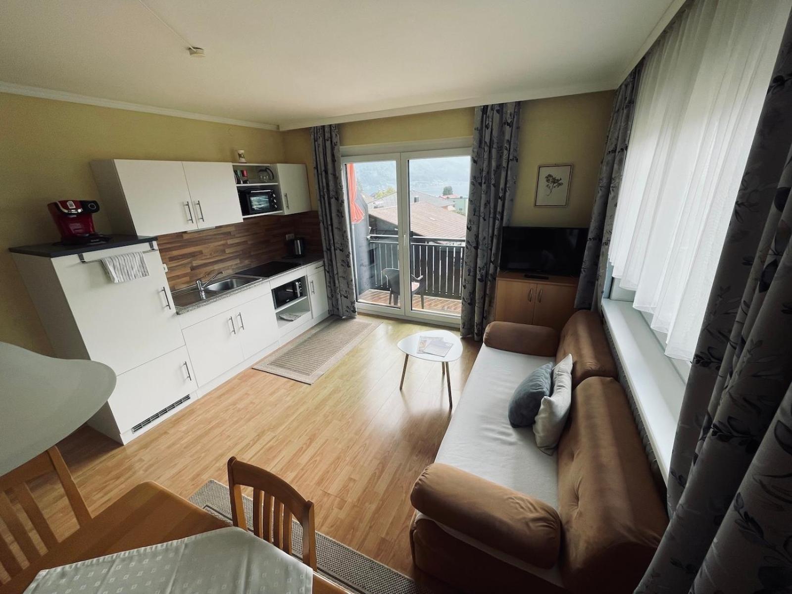 Ferienhaus Schiemel Altmuenster Ruang foto